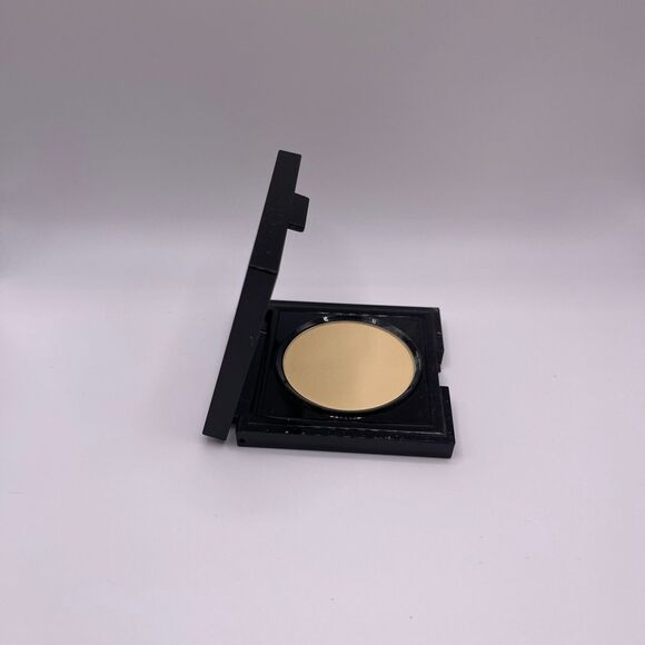 YBF Your Best Friend Neutralizing Face Pressed Powder - Picture 5 of 6
